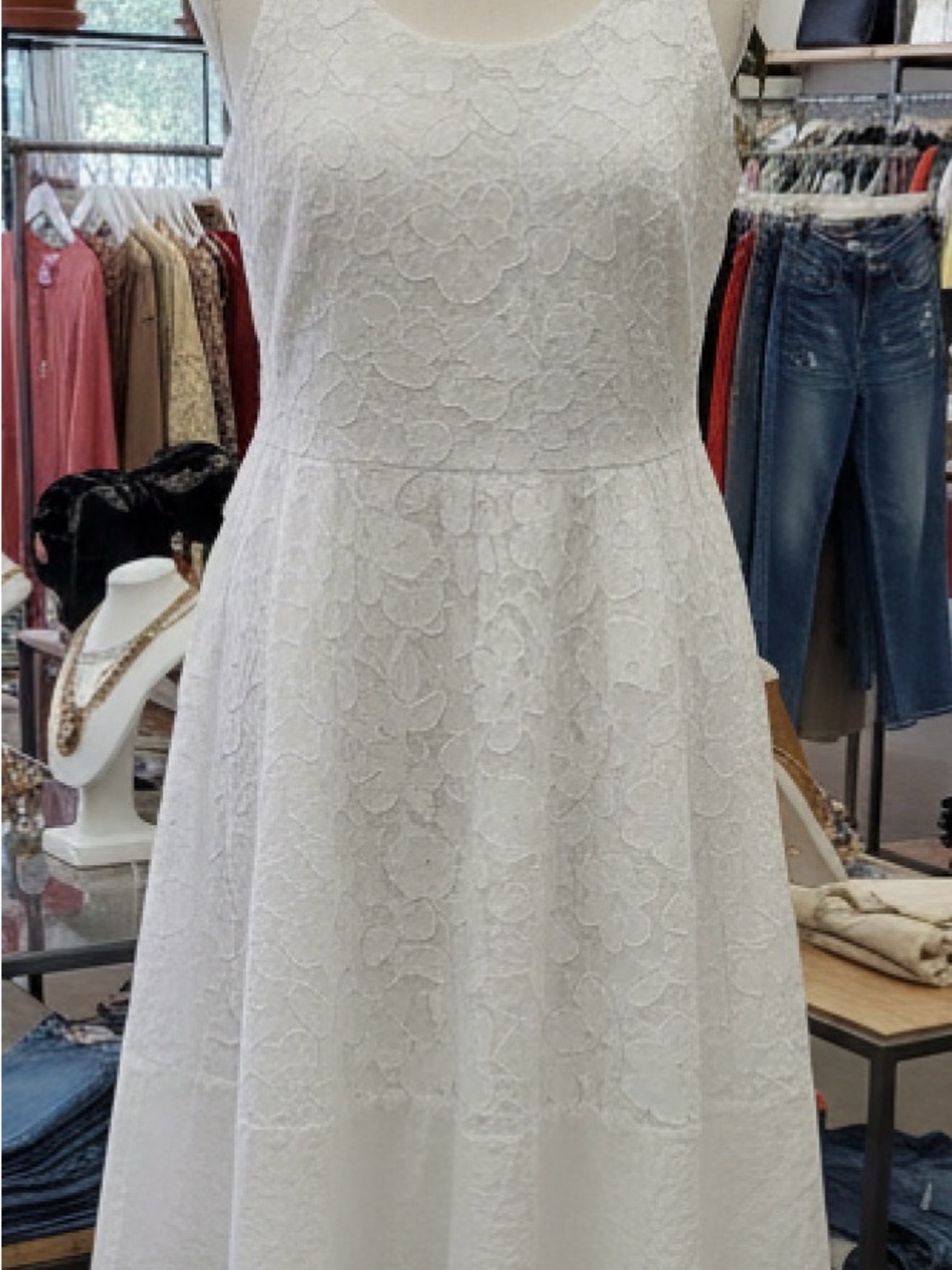 Jessica Howard White Lace Midi Dress - Picture 2 of 5